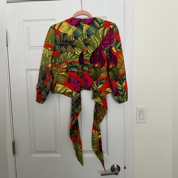 Linen-blend wrap top - Picture 2 of 4